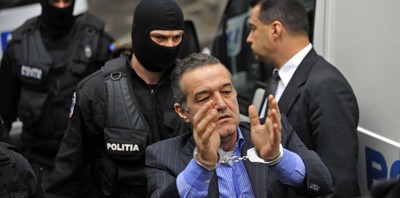becali arestat