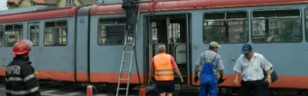 tramvai incendiu