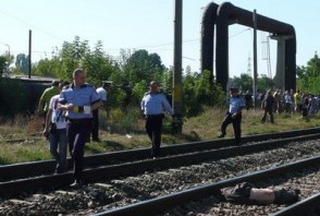 sinucidere tren