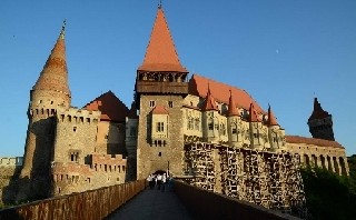 Castelul-Corvinilor