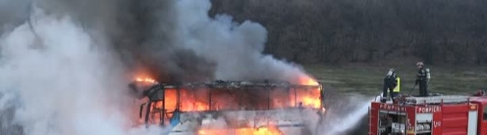 incendiu autocar