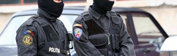 perchezitii mascati