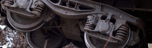 tren deraiat