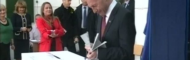 basescu vot