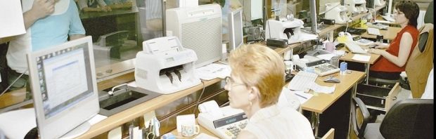functionari publici