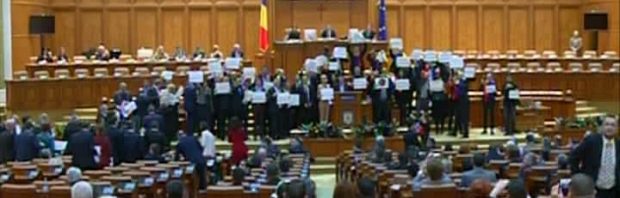proteste parlament