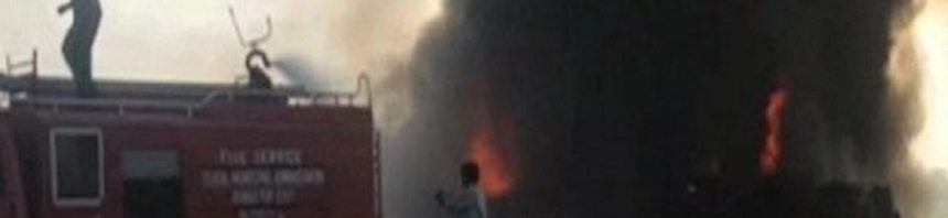 incendiu camion pakistan